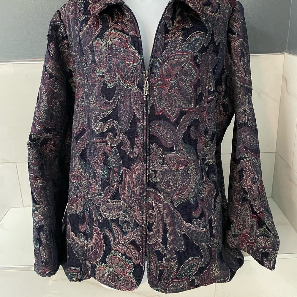 Bon worth woman’s jacket size L